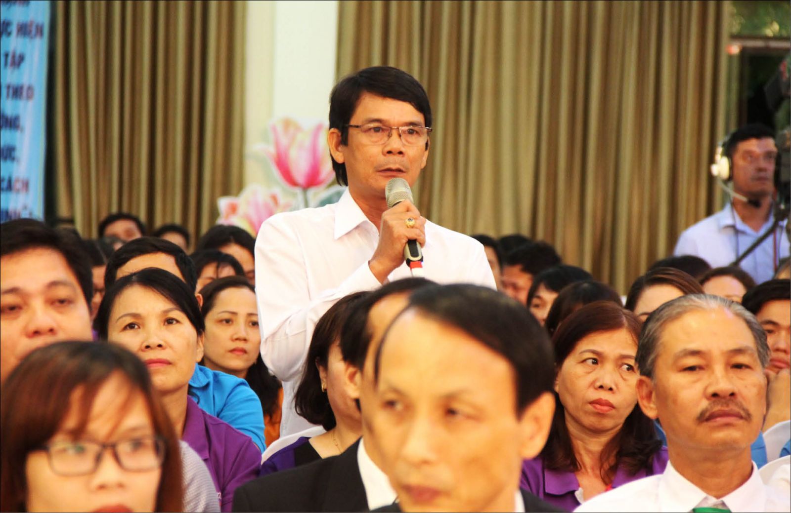 Provincial leaders in dialogue with workers Many issues were shared, proposed and resolved