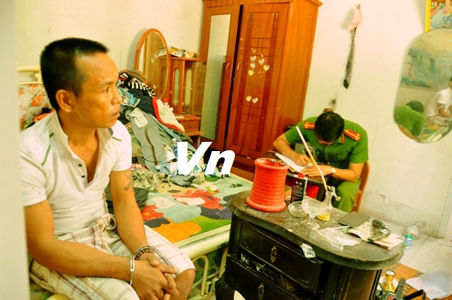 Bắt giữ đối tượng tàng trữ ma túy