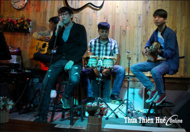 Chung niềm đam mê âm nhạc