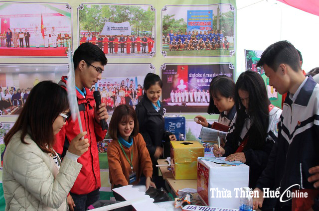 Áp dụng tổ hợp môn “lạ” để xét tuyển Trường khẳng định đúng quy định