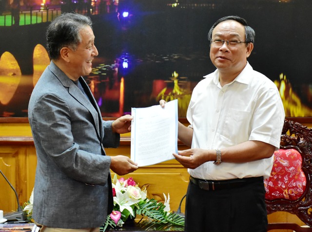 Công ty KMH Hàn Quốc mong muốn mở rộng đầu tư tại Chân Mây- Lăng Cô