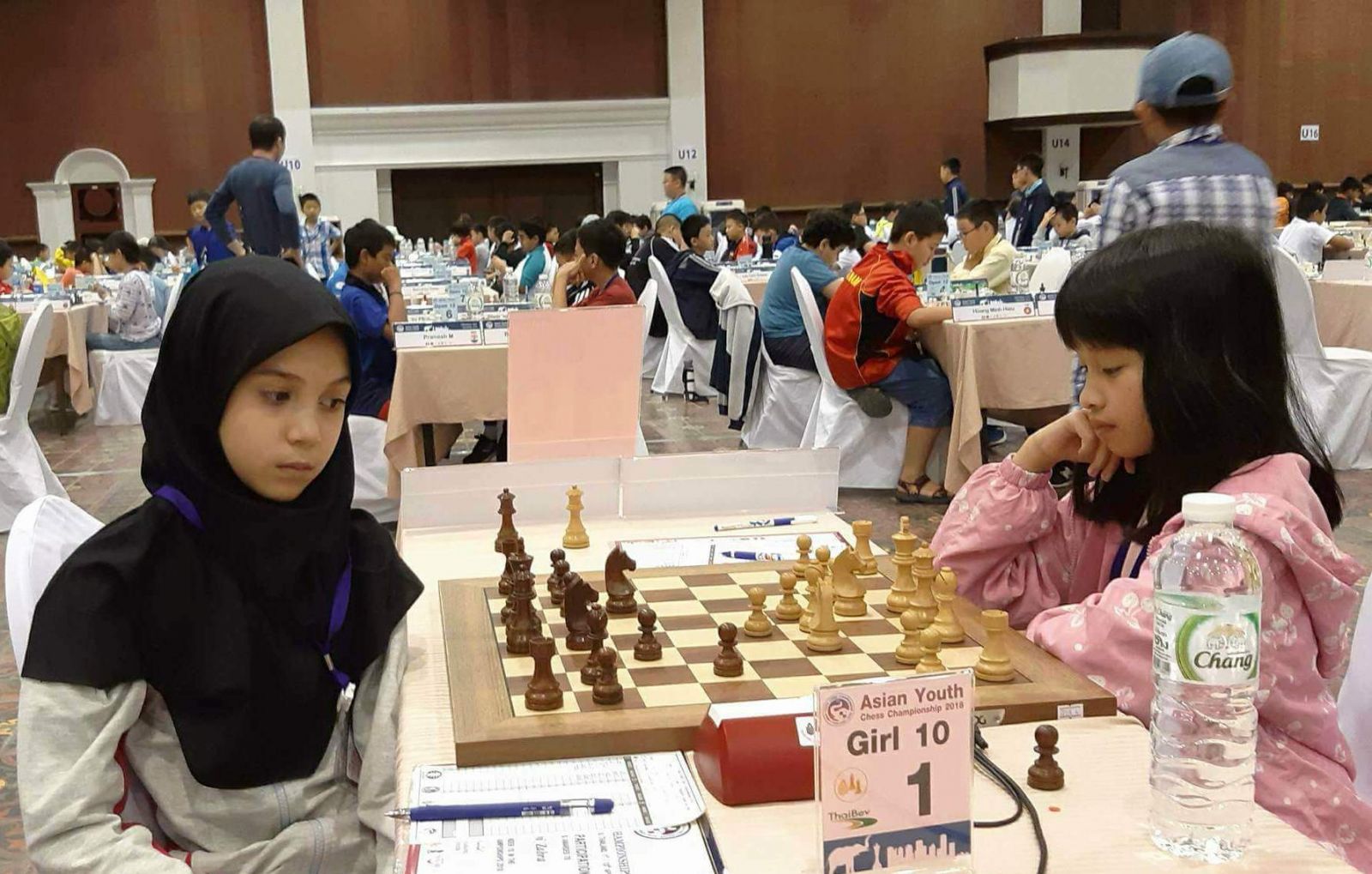 Nguyen Ha Khanh Linh brings joys to Hue chess
