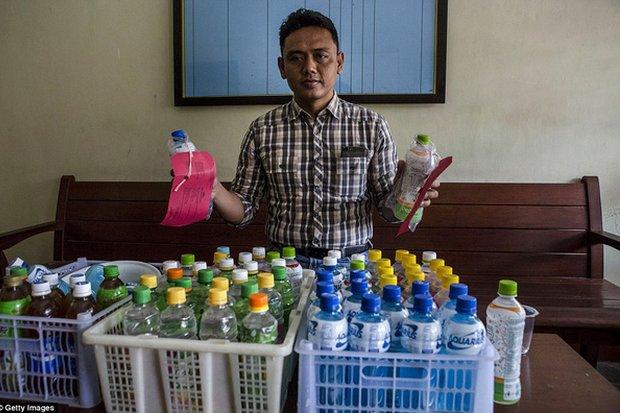 Indonesia Khủng hoảng bia rượu lậu khiến 90 người chết