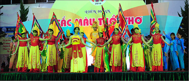 “Yêu quê hương qua từng trang sách nhỏ”