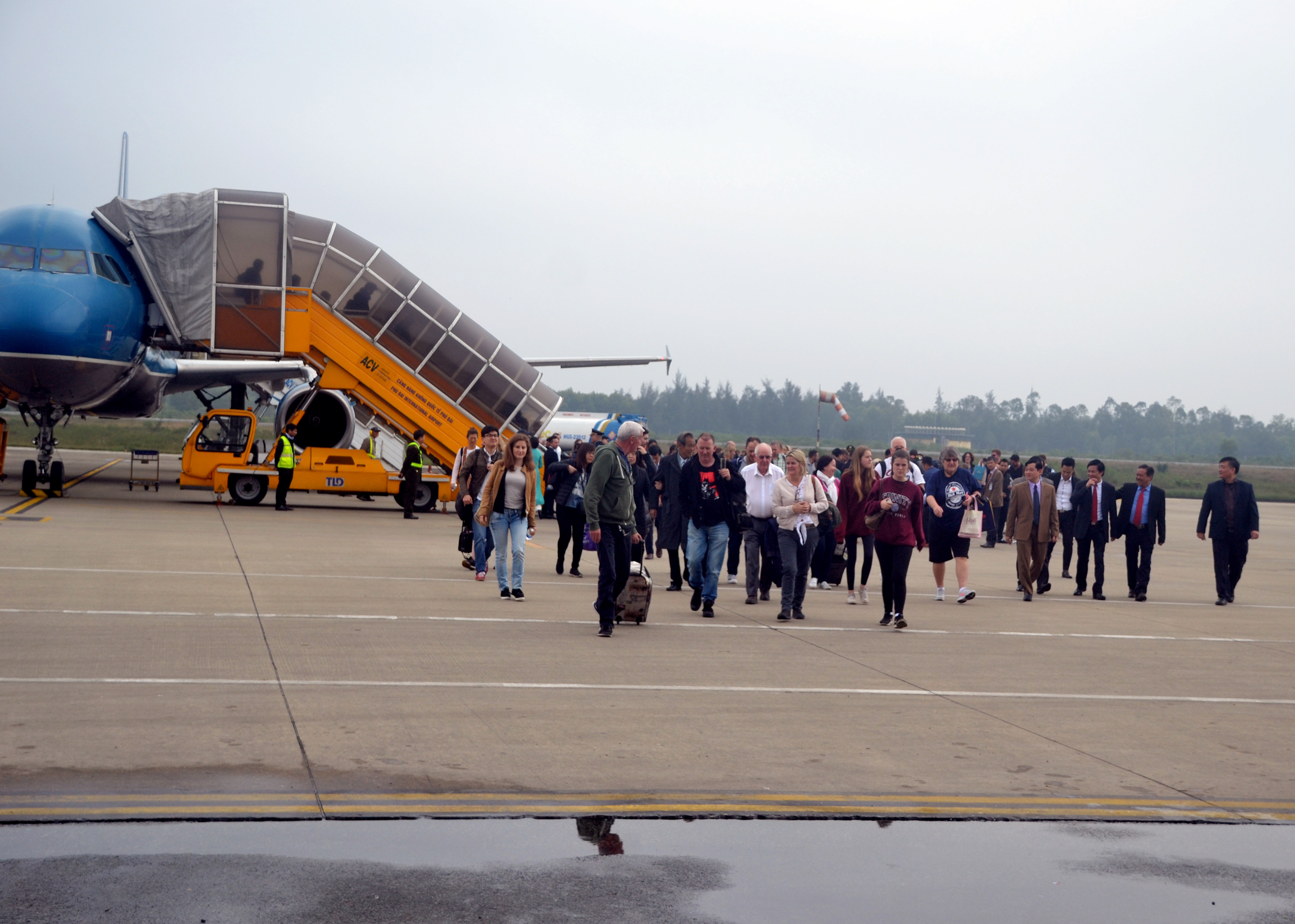 The airport and the position of a destination