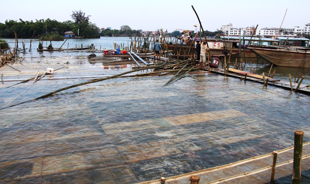 Ngắm sân khấu nổi “Âm vọng sông Hương”