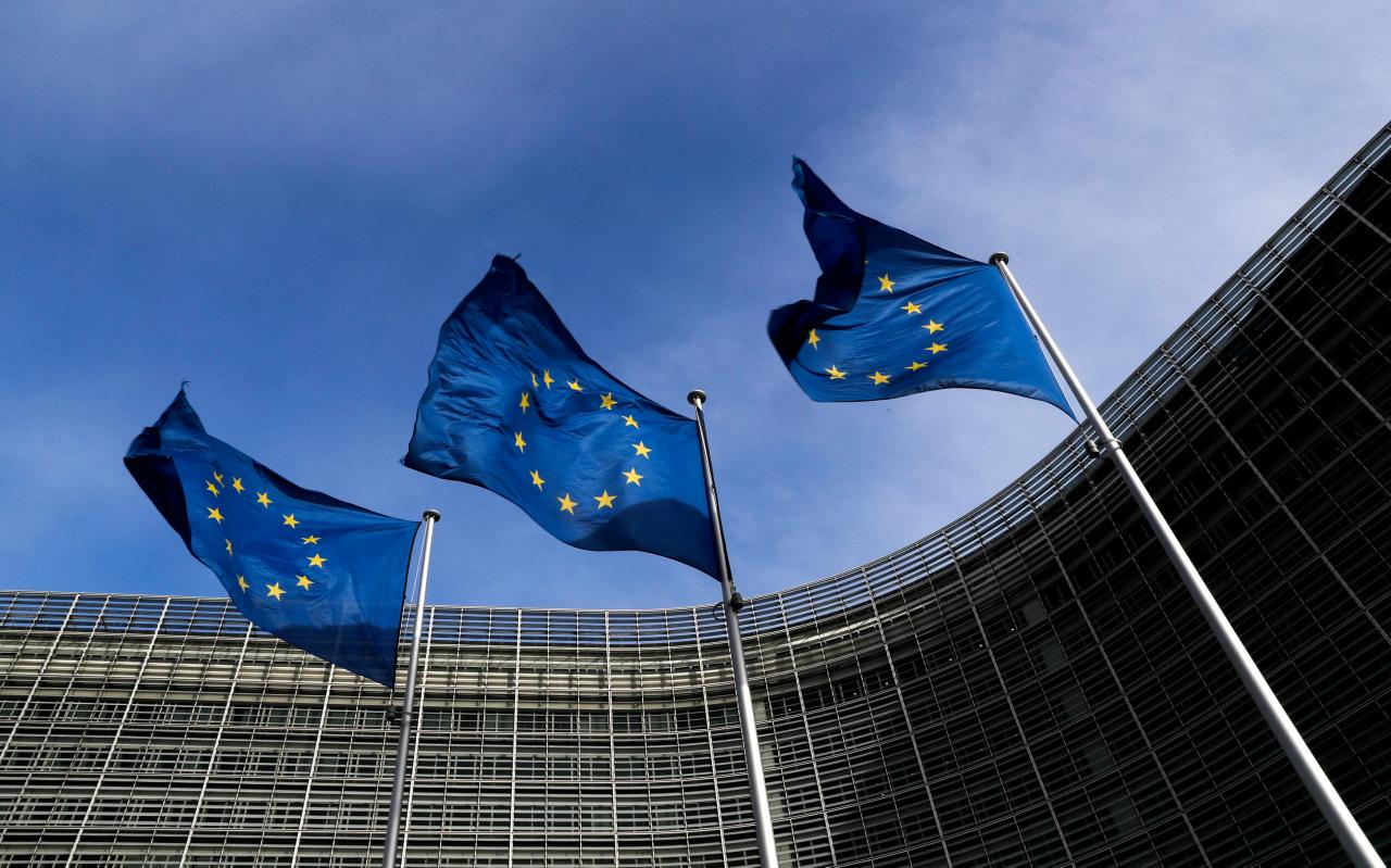 EU mở rộng lệnh cấm nhập khẩu gia cầm từ Brazil