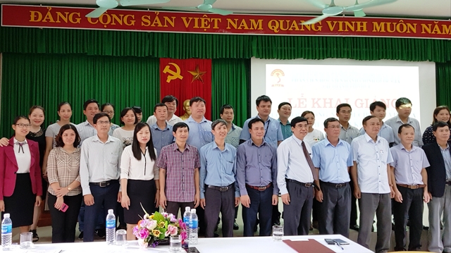 150 học viên tham gia lớp bồi dưỡng ngạch chuyên viên và chuyên viên chính tại Huế