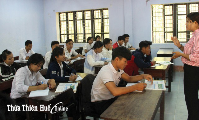 Duy trì sĩ số các lớp ôn thi ở vùng cao
