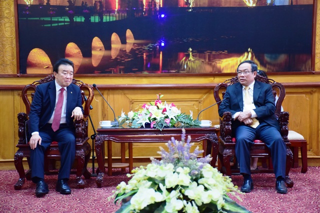 The business group of Yanggu district, Gangwon province, Korea comes to Hue for investment cooperation