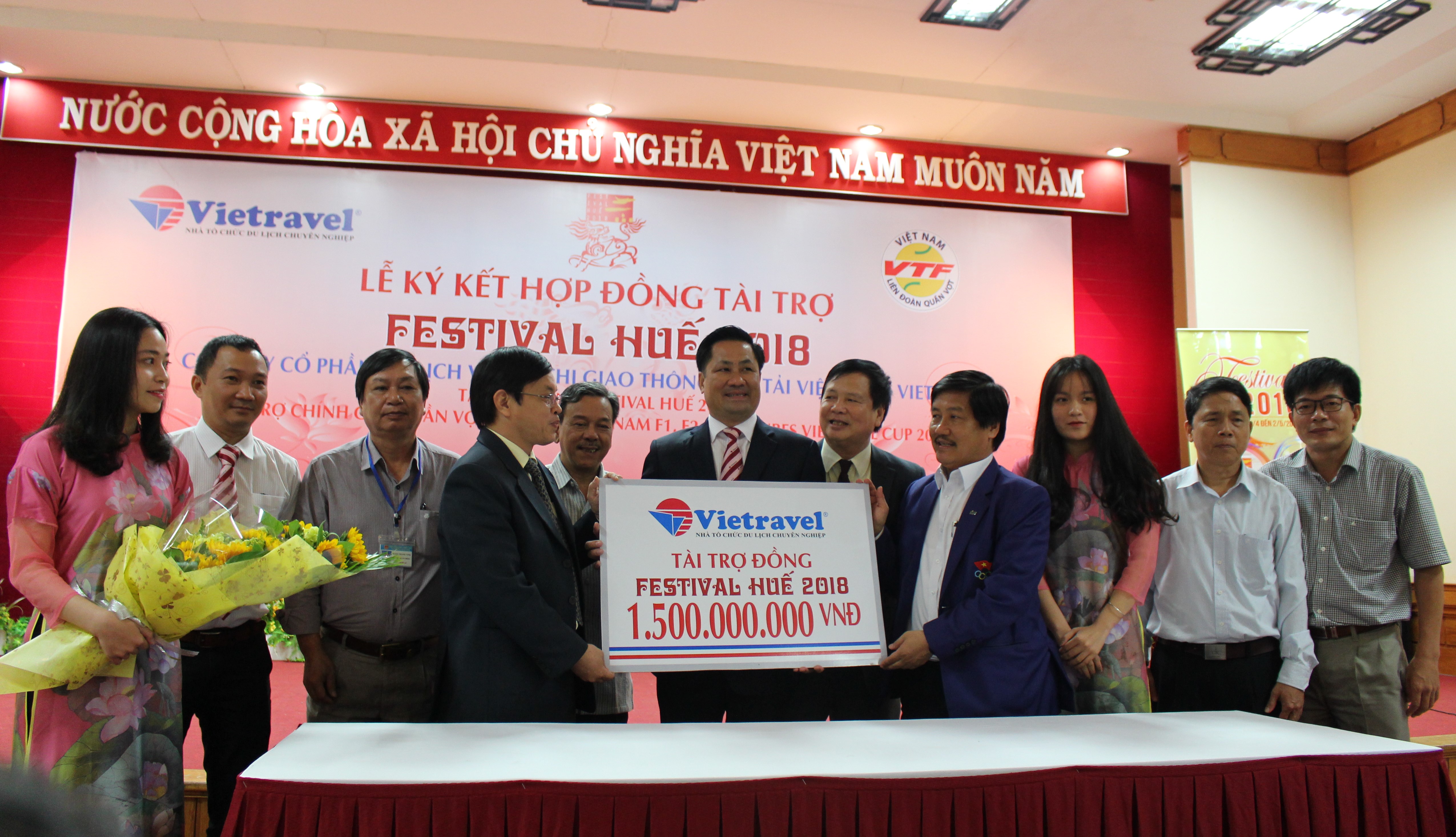 Vietravel là nhà tài trợ Đồng của Fetival Huế 2018