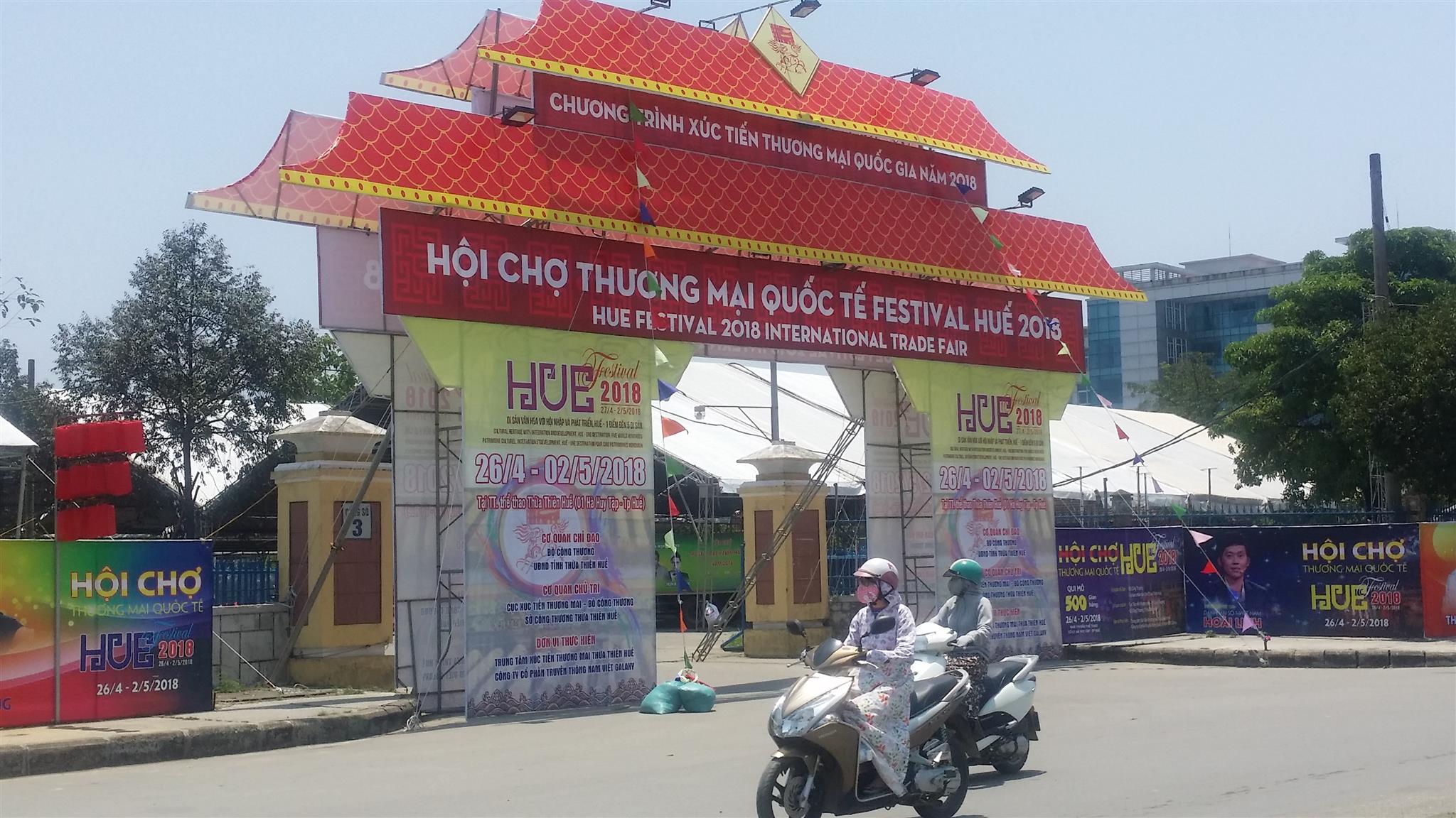More than 450 stalls in Hue Festival 2018 International Trade Fair