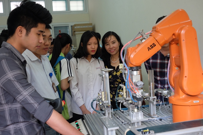 Nhiều chính sách giáo dục nghề nghiệp chưa đến với người dân, doanh nghiệp