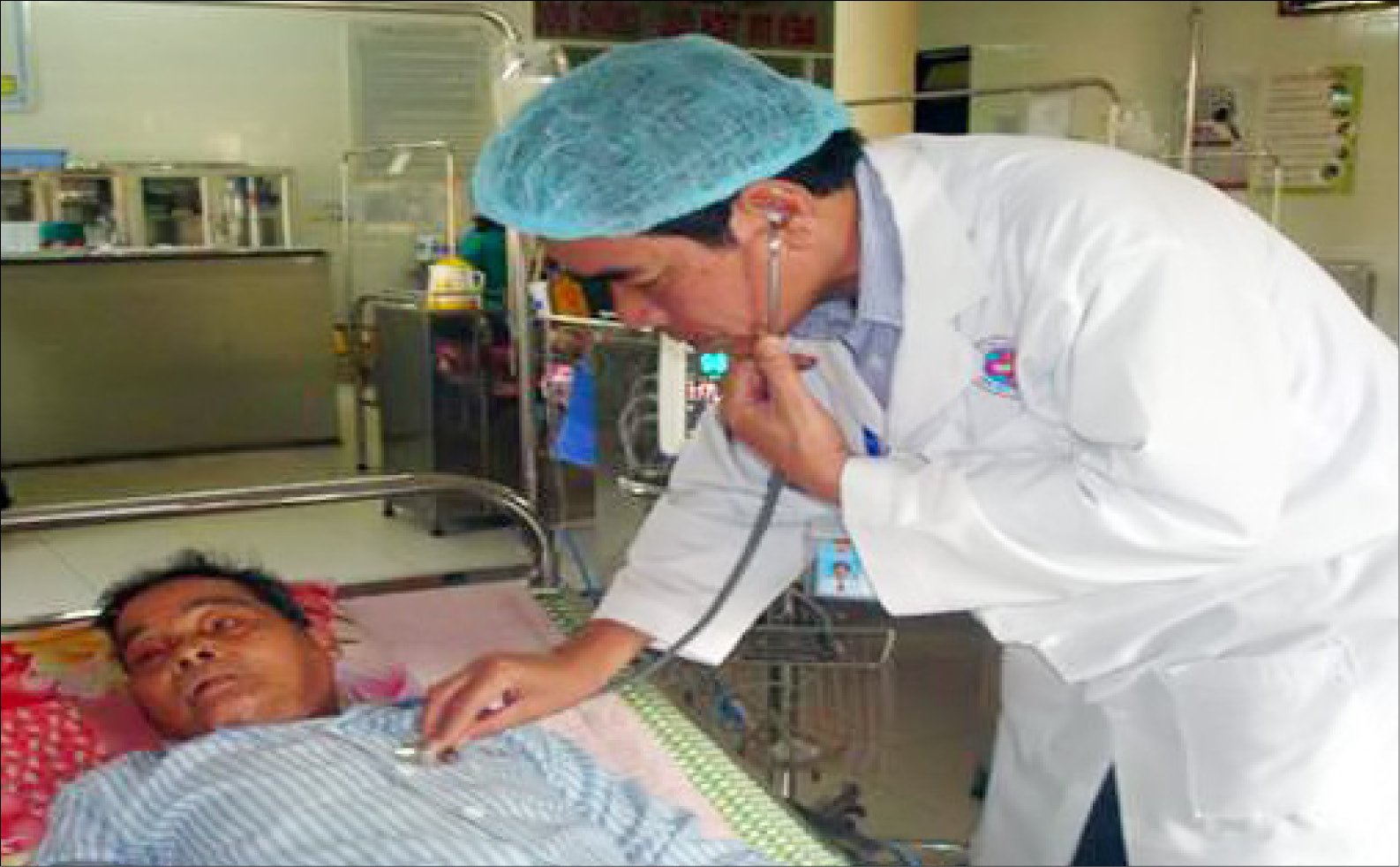 Vừa “cứu người” vừa lo bị hành hung