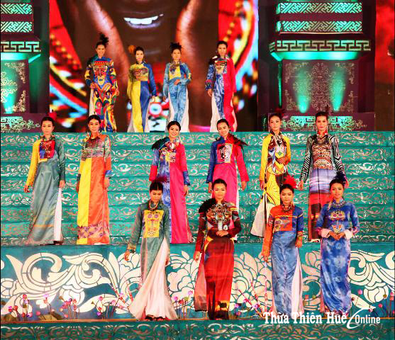 “Huế vàng son”