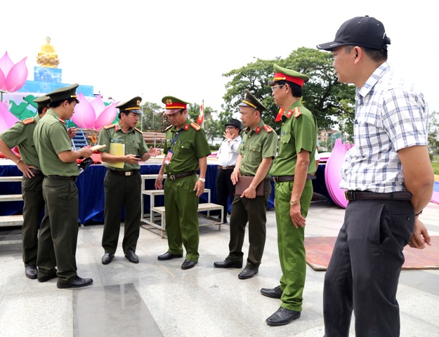Kiểm tra an ninh trật tự tại các điểm diễn ra lễ hội