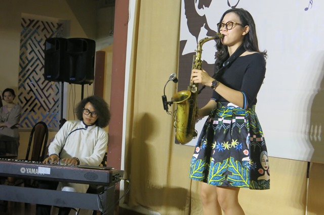 Nghe nhạc Trịnh trong không gian Phật giáo