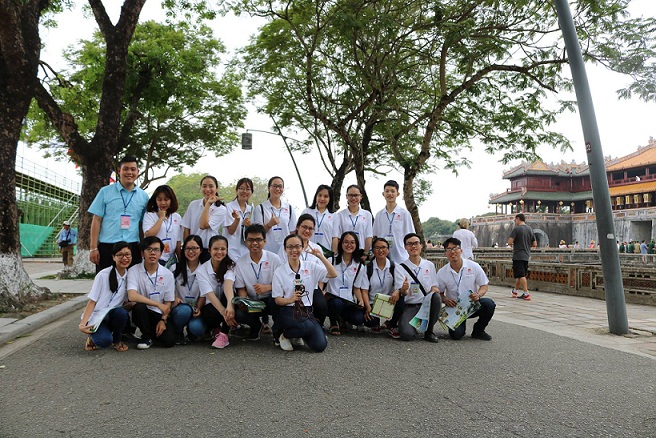 Ghiền làm tình nguyện viên Festival Huế