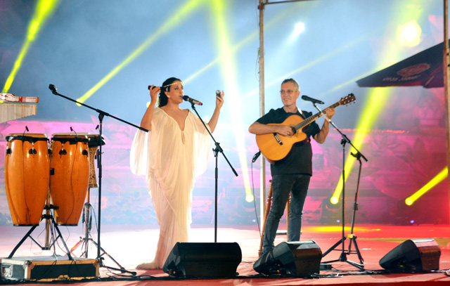 “Phiêu” cùng Noa