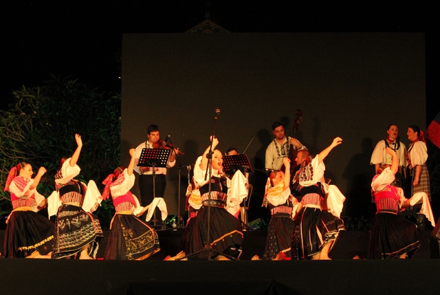 Rộn ràng nghệ thuật truyền thống Slovakia và Thái Lan