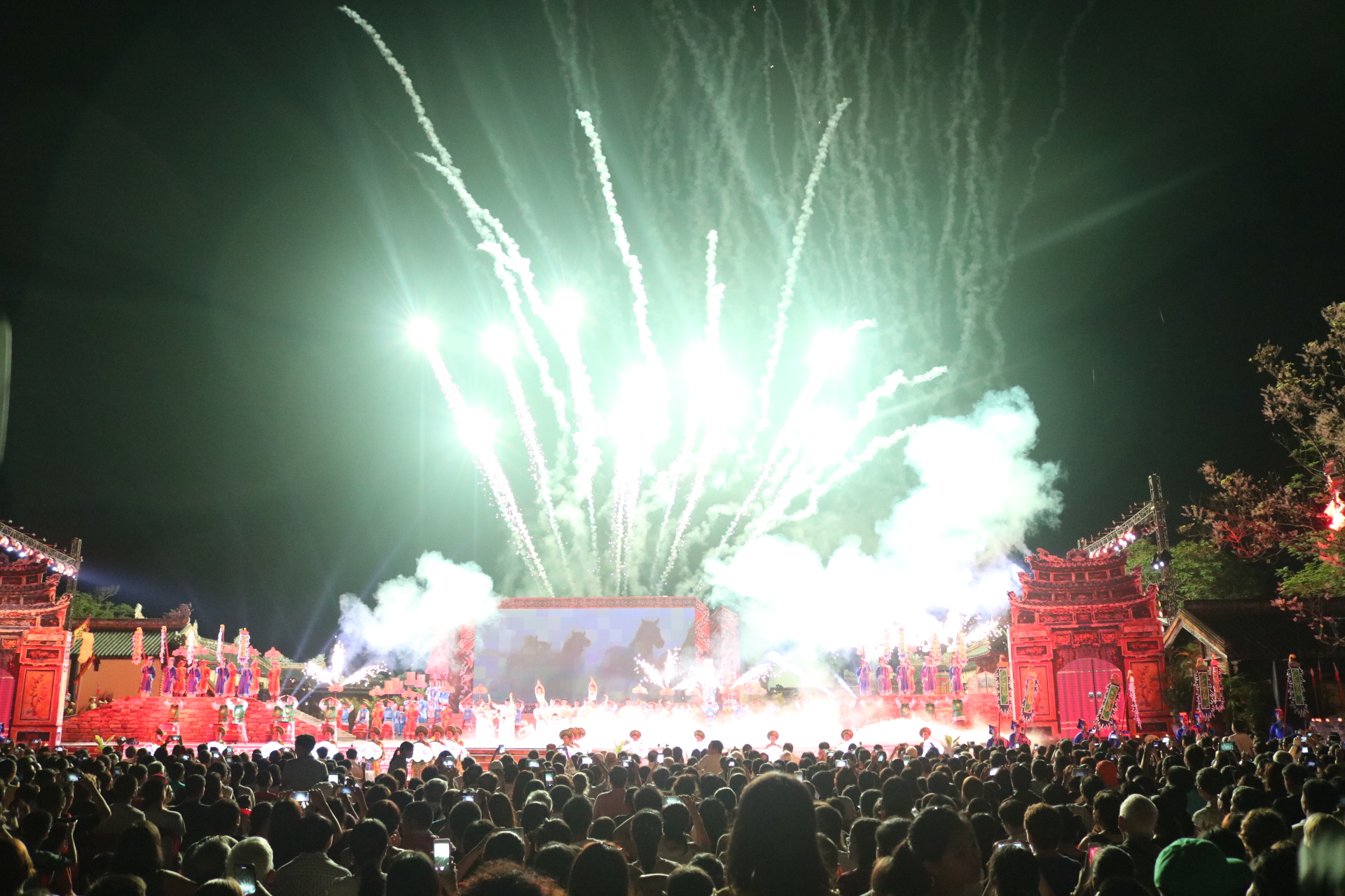 “Văn hiến Kinh kỳ” tiếp tục hấp dẫn hàng ngàn khán giả