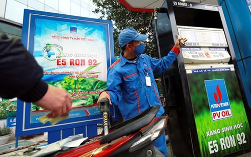 Tổng lượng xăng E5 tiêu thụ nội địa mới đạt 42