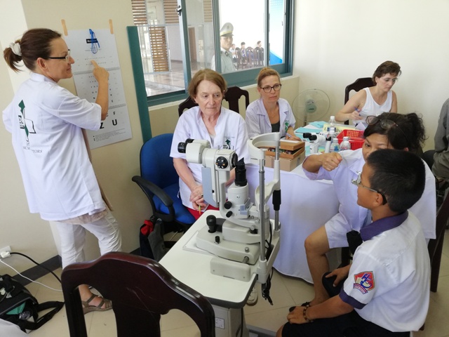 1,300 poor people provided free medical examination