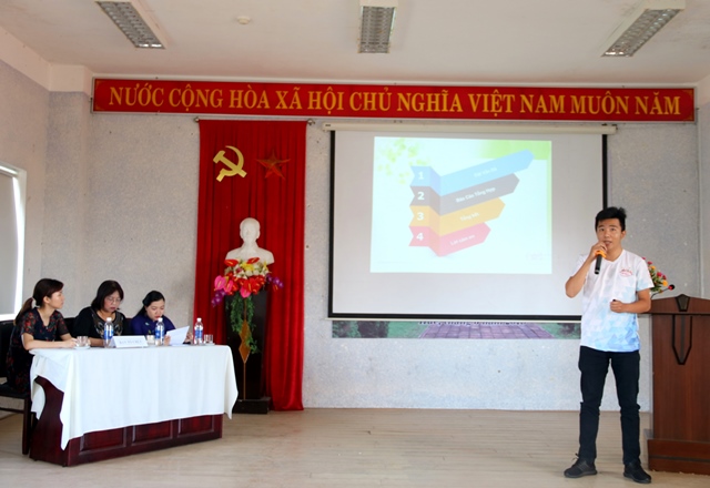 Khoa Du lịch tổ chức đánh giá thử nghiệm tour du lịch giáo dục