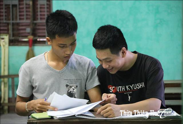 Ôn thi môn văn tự luận