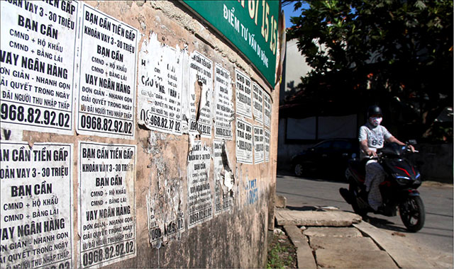 Đằng sau những tờ rơi cho vay