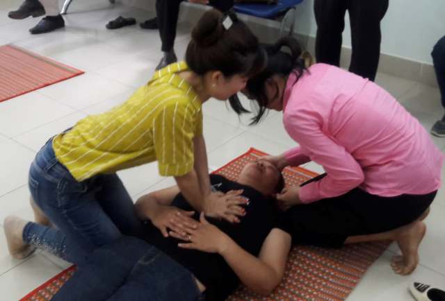 Nâng cao kỹ năng sơ cấp cứu, phòng chống bệnh nghề nghiệp
