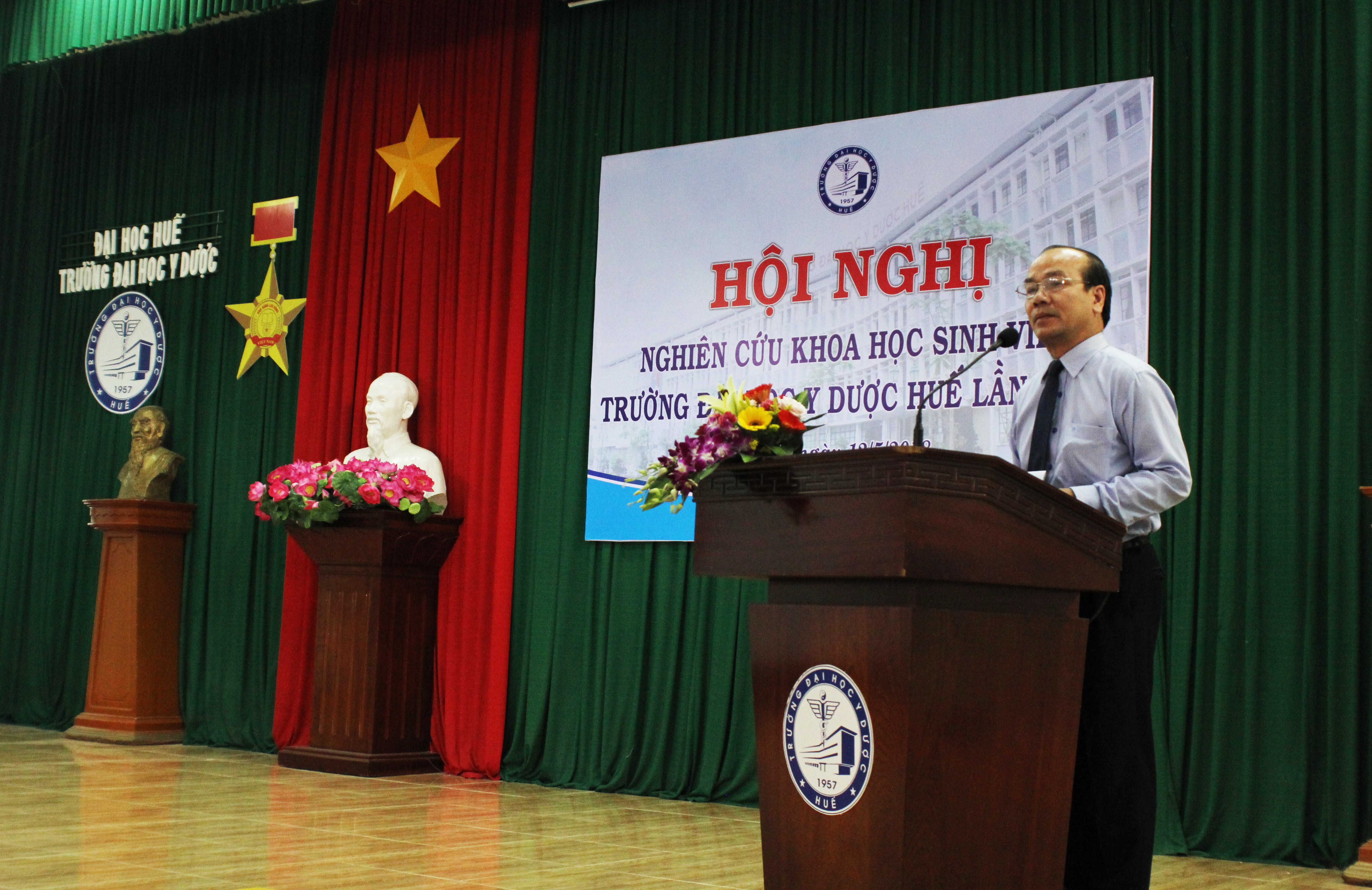 59 báo cáo tham gia hội nghị Nghiên cứu khoa học sinh viên Y Dược