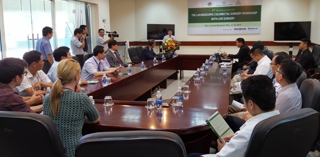 Asian-Pacific experts exchange professional knowledge on laparoscopic colorectal surgery