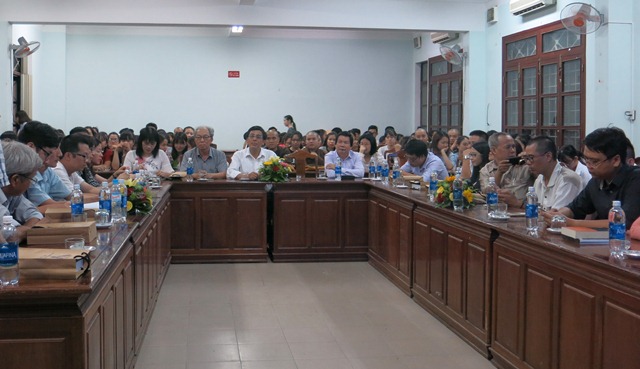 Giao lưu về niềm đam mê văn chương