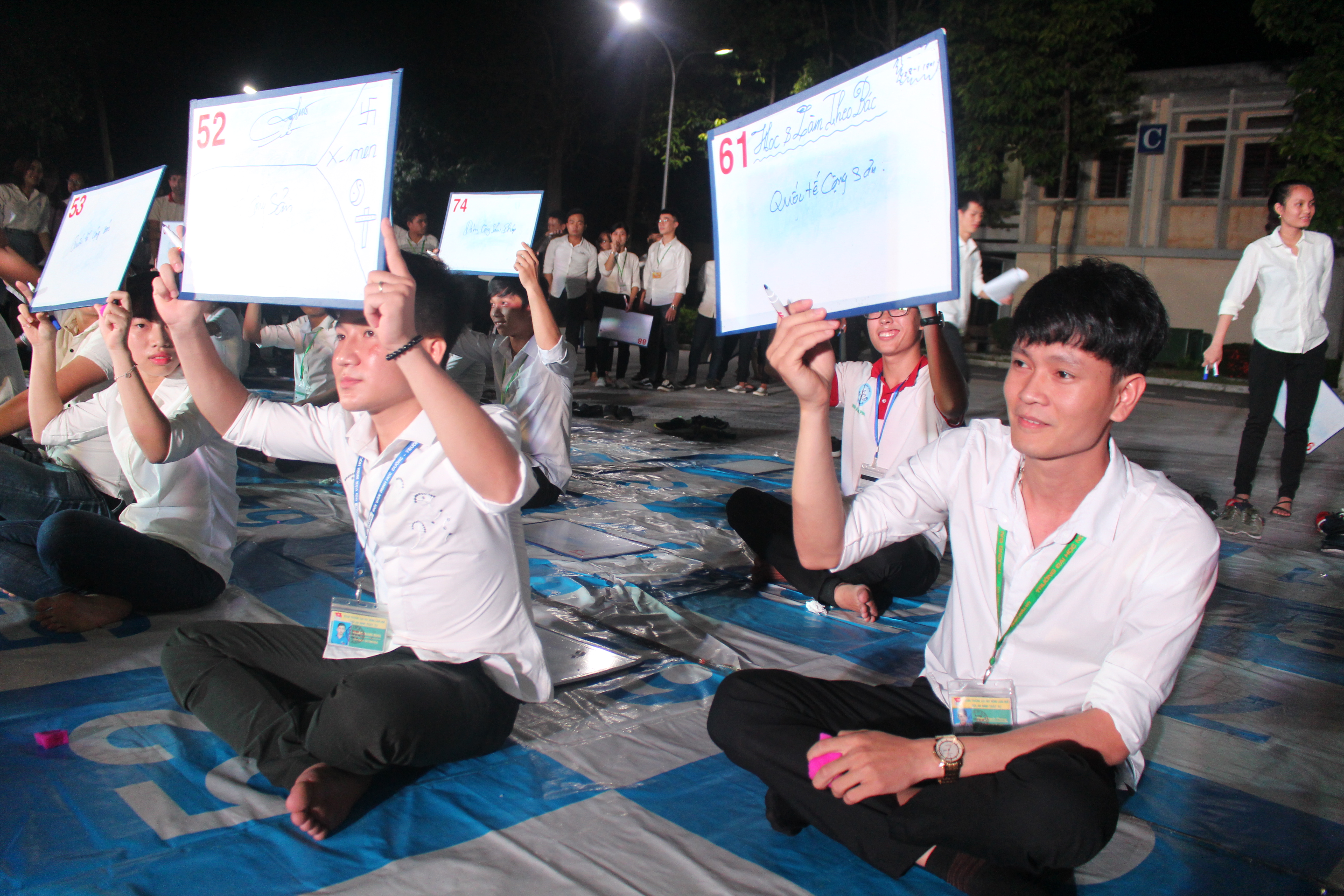 Tuổi trẻ đại học Nông lâm học tập và làm theo tấm gương Bác