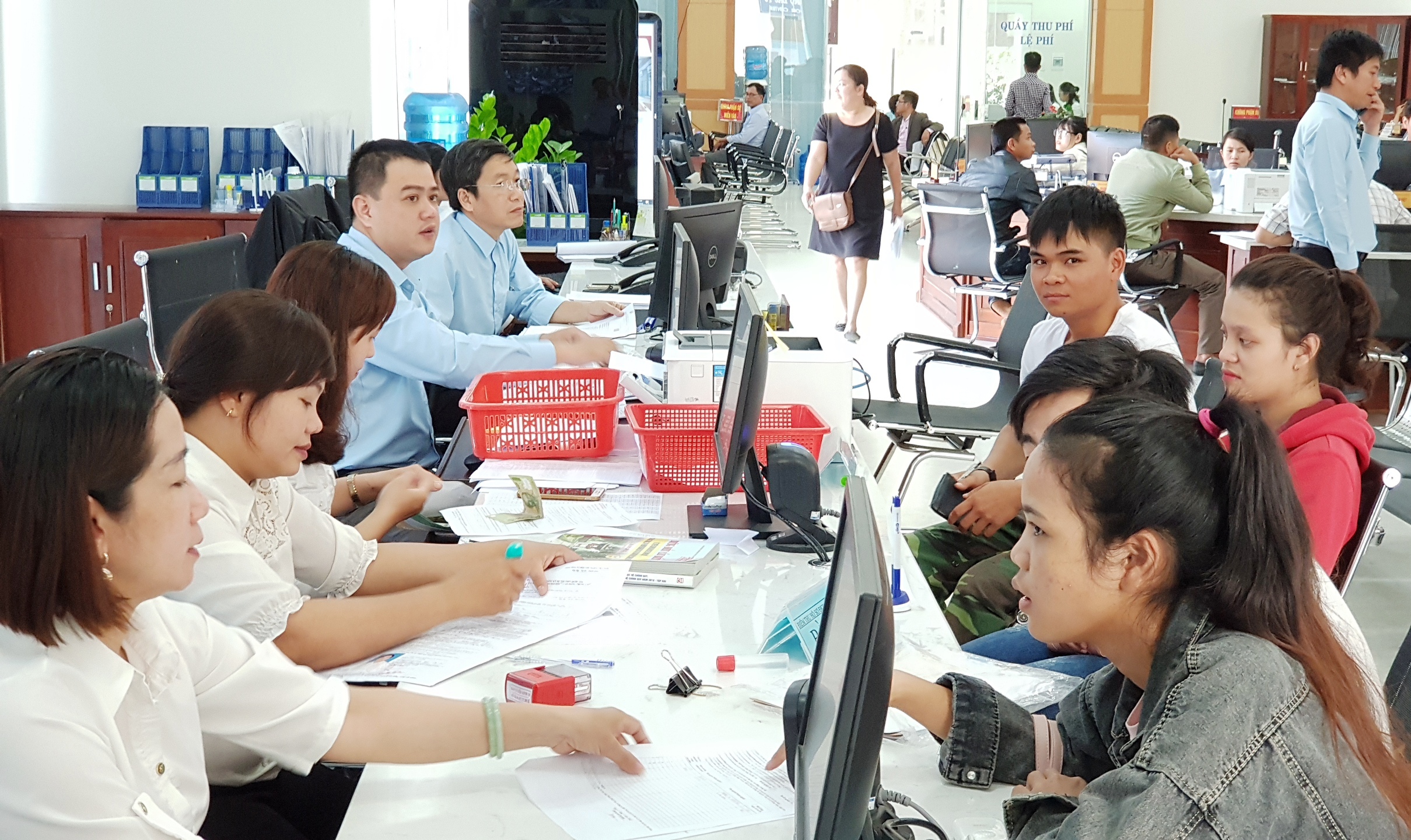 Trung tâm Hành chính công tỉnh trả hồ sơ khoảng 99 đúng hẹn