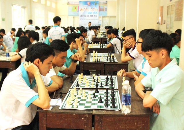 Hấp dẫn giải cờ vua, cờ tướng sinh viên ĐH Huế
