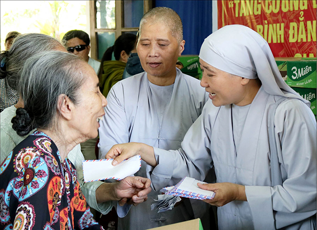 Sẻ chia cùng cộng đồng