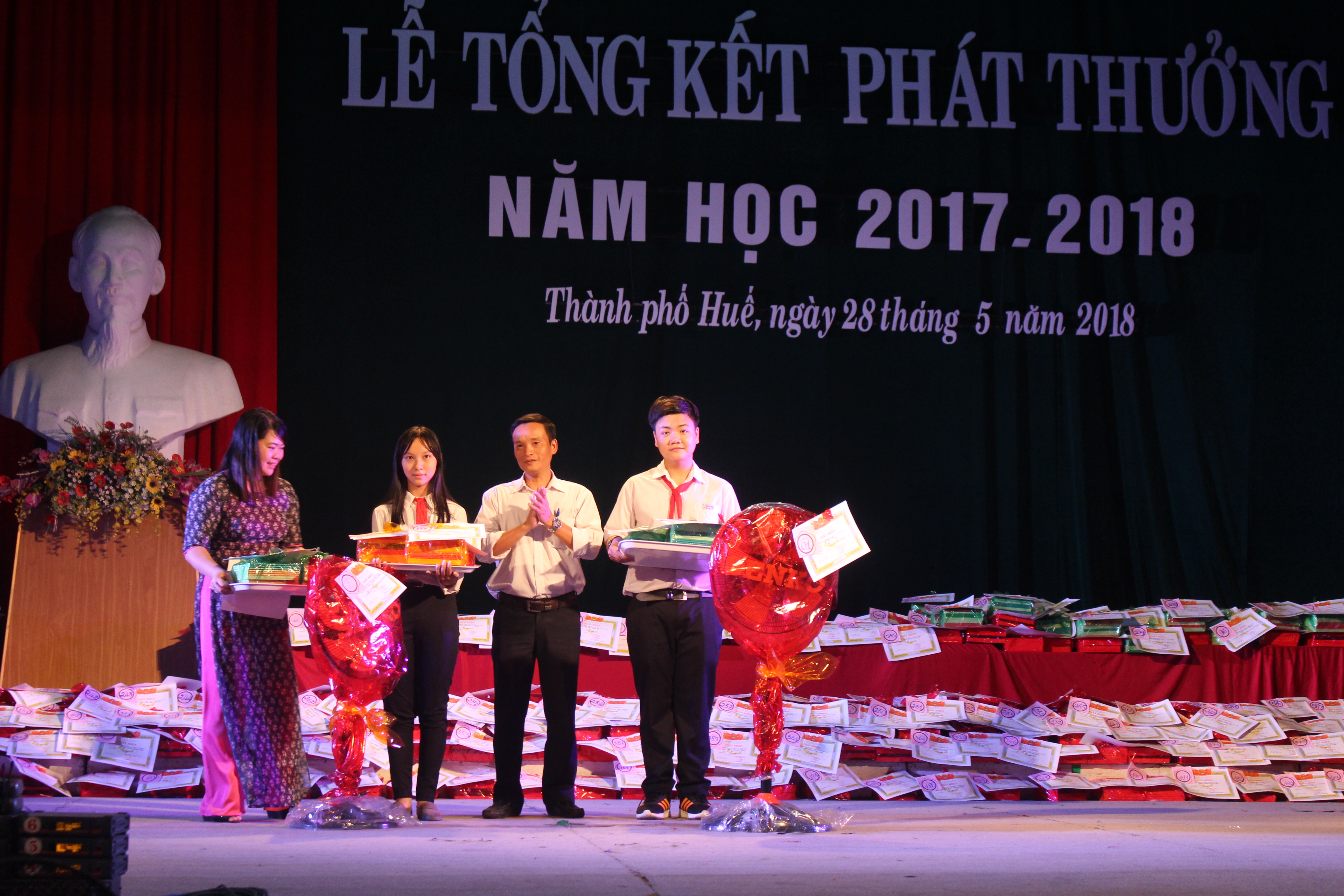 Trường THCS Thống Nhất Gần 530 học sinh giỏi trong năm học 2017 -2018