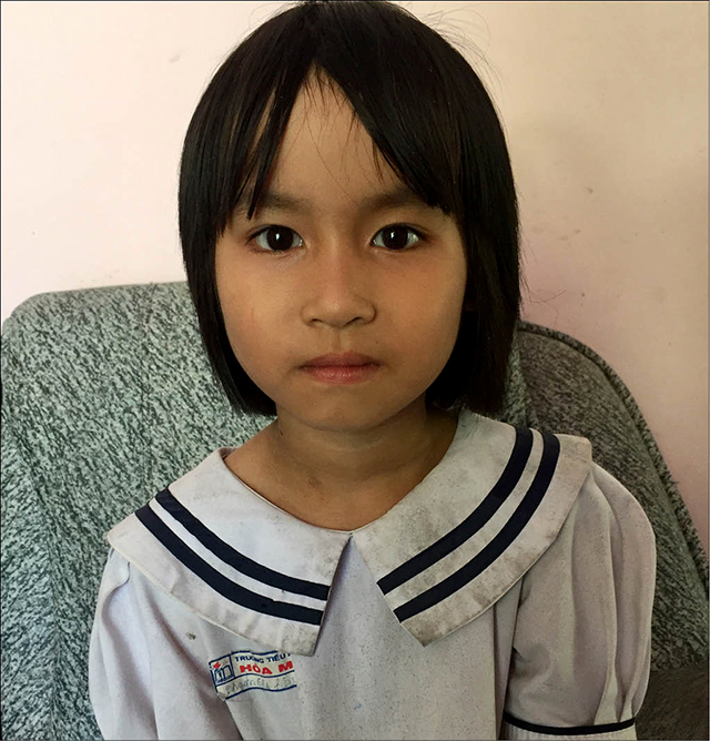 Cháu Huế cần sự giúp đỡ