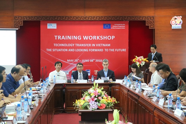 Hue University holds training workshop on technology transfer in Vietnam