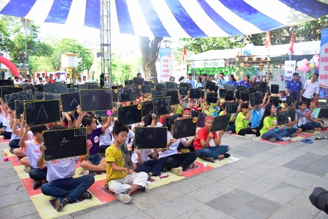 Gần 400 em nhỏ tham gia ngày hội thiếu nhi