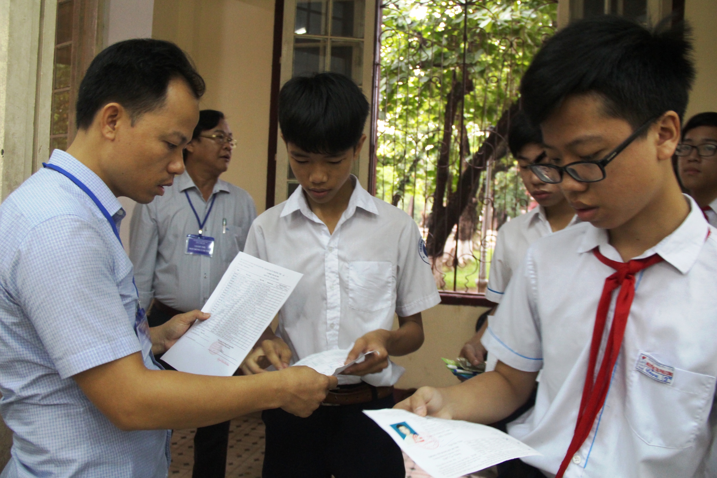 1 546 thí sinh thi vào Trường chuyên Quốc Học