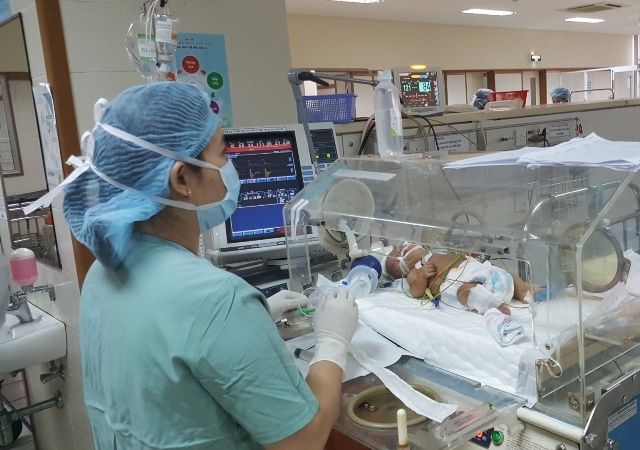 Cứu sống sản phụ mang thai 34 tuần bị suy tim nặng