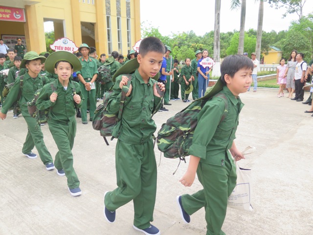 Em là bộ đội cụ Hồ