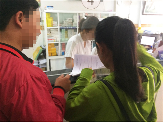 “Có tiền là có ngay giấy khám sức khỏe”