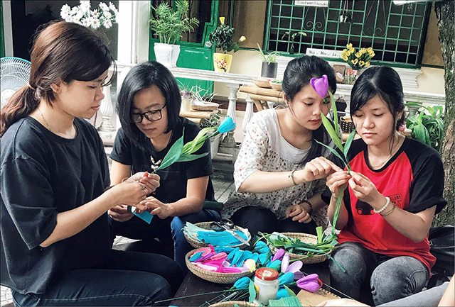 Giúp người khiếm thính “nghe rõ” cuộc sống