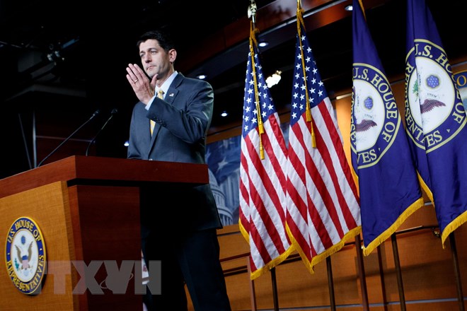 Hạ viện Mỹ không thông qua hai dự luật di trú của Tổng thống Trump