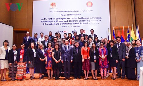 ASEAN tăng cường chống buôn bán người