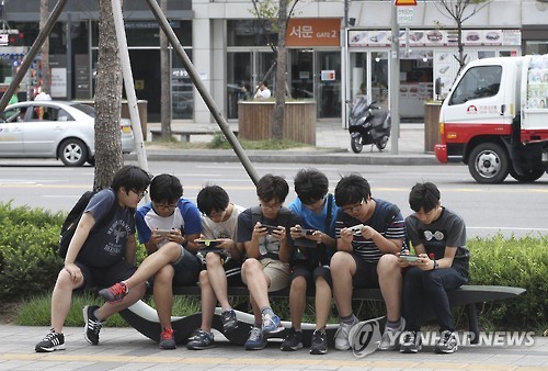 Hàn Quốc đứng đầu thế giới về sở hữu smartphone và sử dụng internet